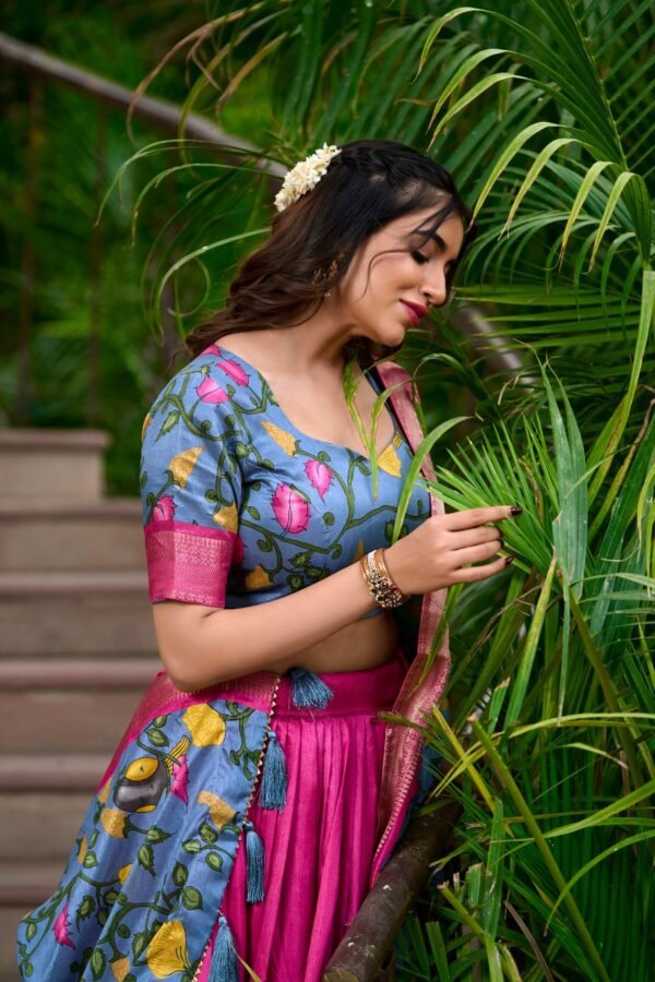 1222PNKCLO.jpg Captivating Pink Kalamkari Ensemble South Indian Elegance
