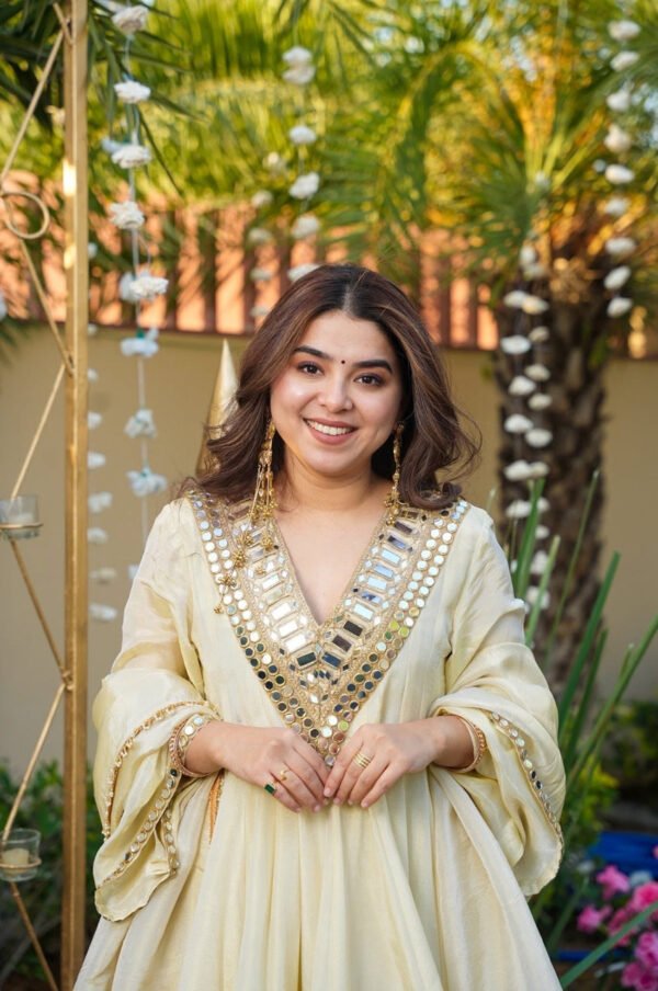 IMG_1770.jpg Ivory Shishmahal Palazzo Suit