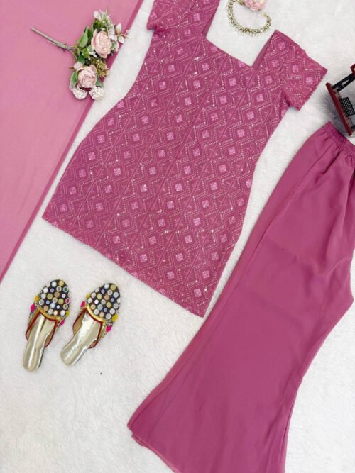 KD1543_5.jpg Elegant Onion Pink Georgette Kurti Set