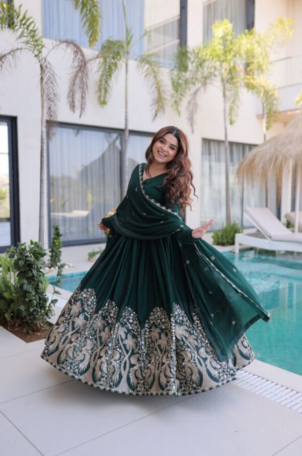 LW-9316_6.jpg Rich Green Rangoli Silk Gown Set